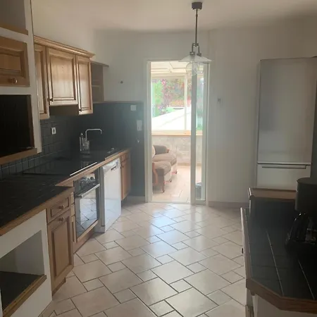 Holiday home Maison 6 Personnes Veranda Et Jardin *
